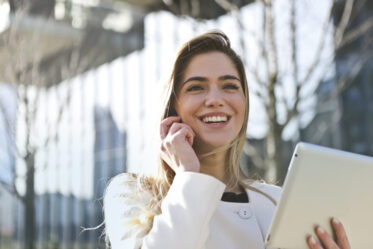 How to Mentally Feel Better girl on phone